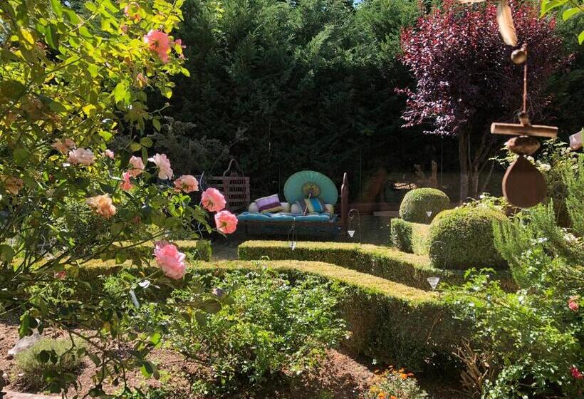 פנסיון L Atelier Et Apres