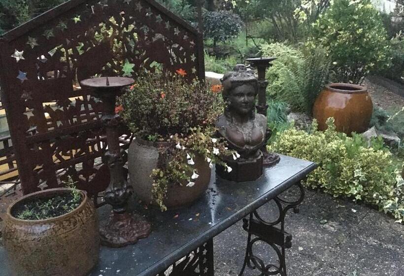 פנסיון L Atelier Et Apres