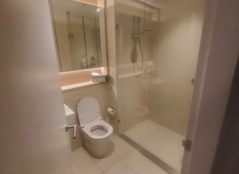 פנסיון City Unique Waterfront Townhouse