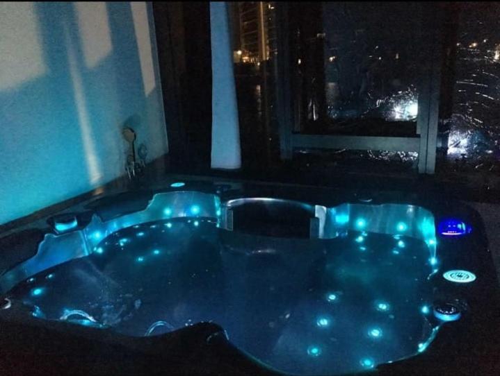 פנסיון City Unique Waterfront Townhouse