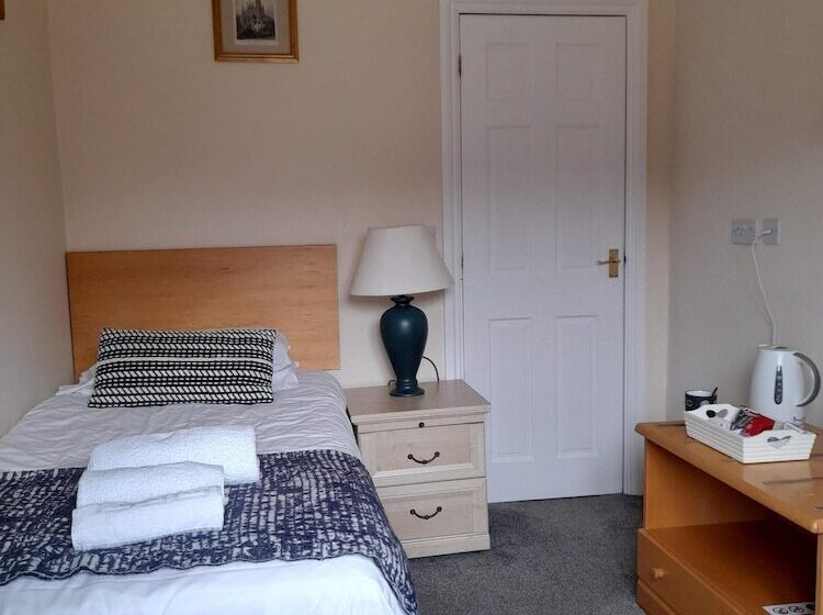 הוסטל The Bull Inn