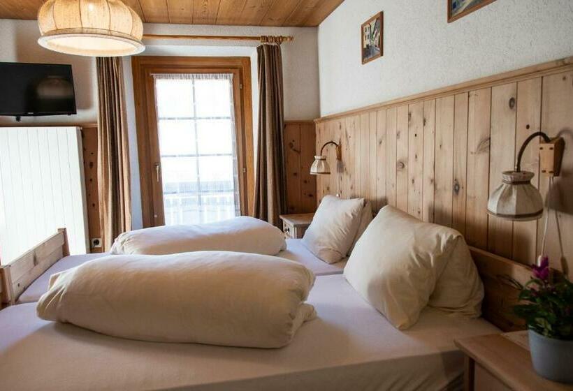 ベッドアンドブレックファースト Alpina Hotel Apartments