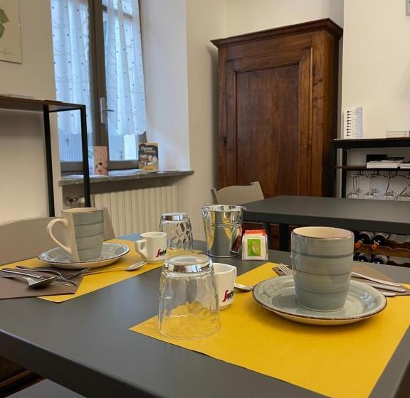 민박 Al Laghetto La Morra