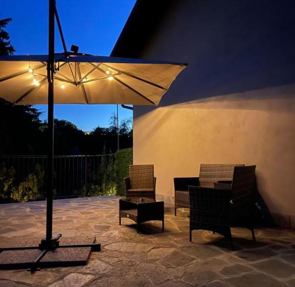 민박 Al Laghetto La Morra