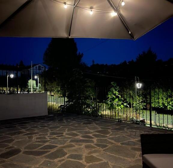 민박 Al Laghetto La Morra