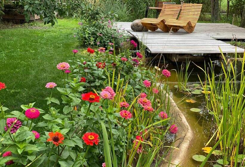 ベッドアンドブレックファースト Gut Leben Landresort