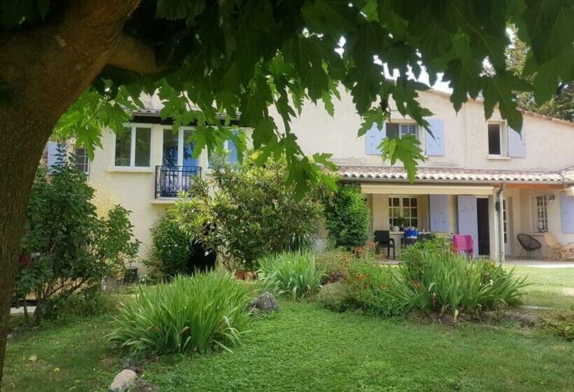 צימר Les Genêts De La Valdaine