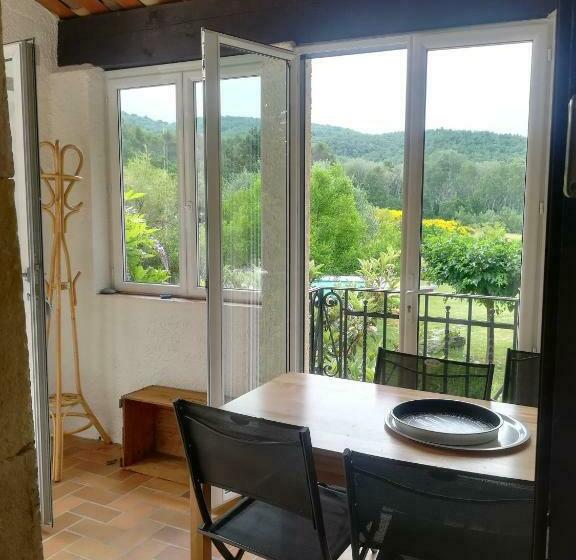 צימר Les Genêts De La Valdaine