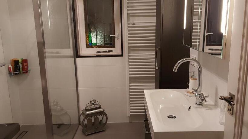 住宿加早餐  Sweetlake