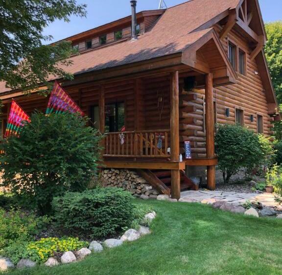 Black River Crossing Bed & Breakfast