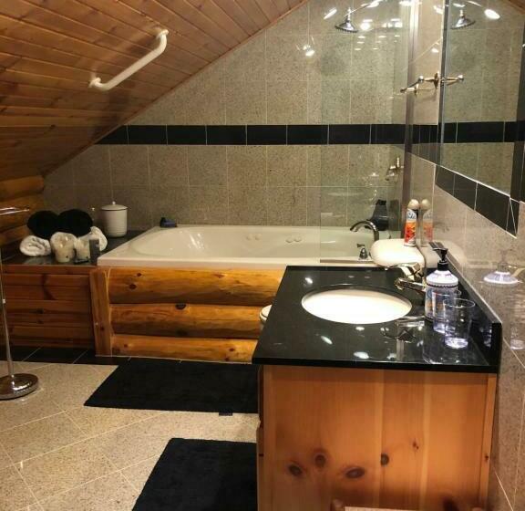 Black River Crossing Bed & Breakfast