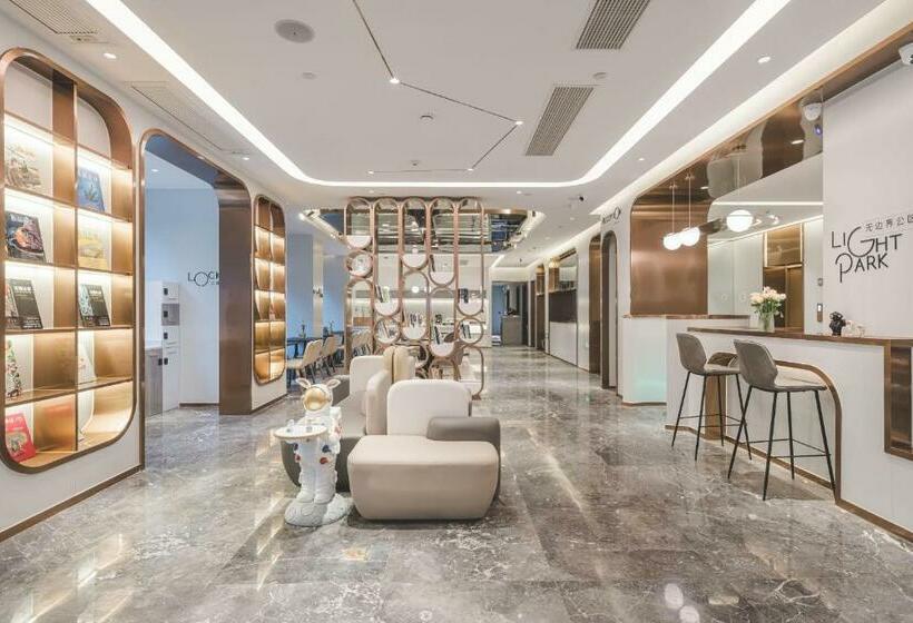 Atour Light Hotel Nanjing Fuzi Temple Zhonghuamen Station