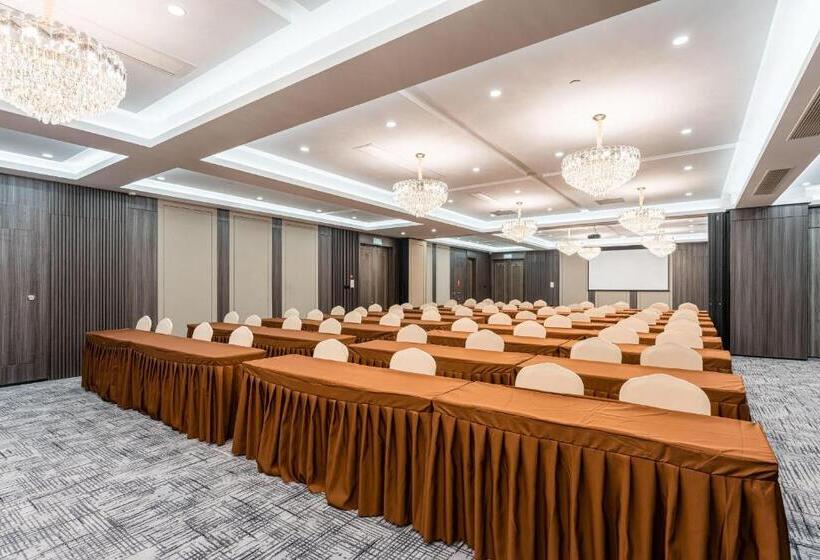 Atour Hotel Shaoxing Jinghu City Hall Basketball Theme