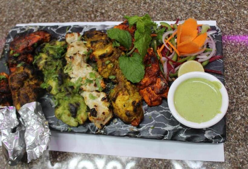 בית מלון כפרי Golden Pride