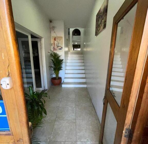 فندق Hostal El Rio