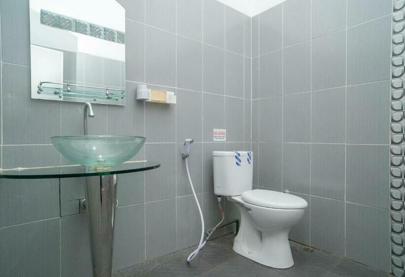 Отель Koolkost Syariah Near Jalan Ahmad Yani Banjarmasin