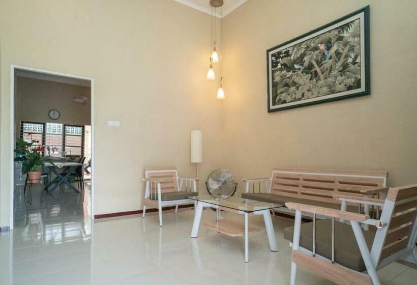 ホテル Koolkost Syariah Near Jalan Ahmad Yani Banjarmasin