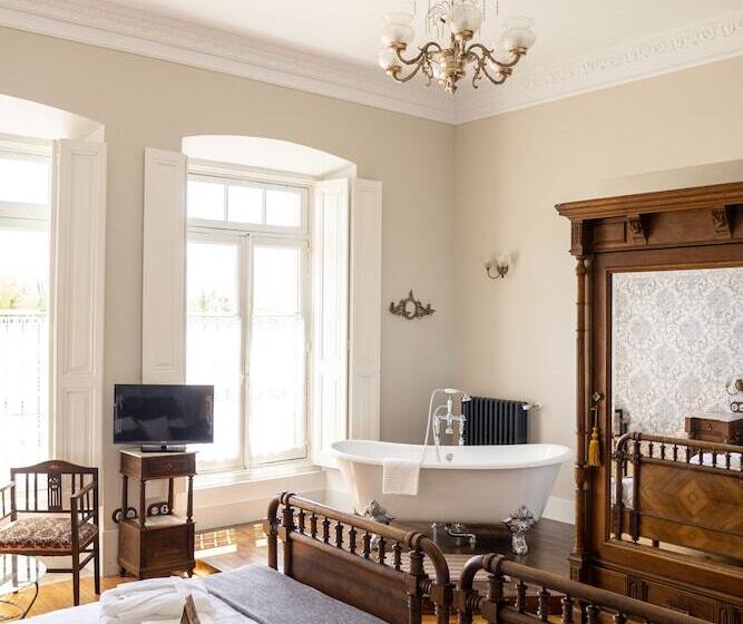 هتل La Venta De Miyares   Casa De Indianos