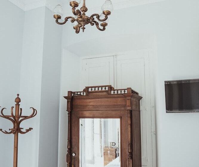 هتل La Venta De Miyares   Casa De Indianos