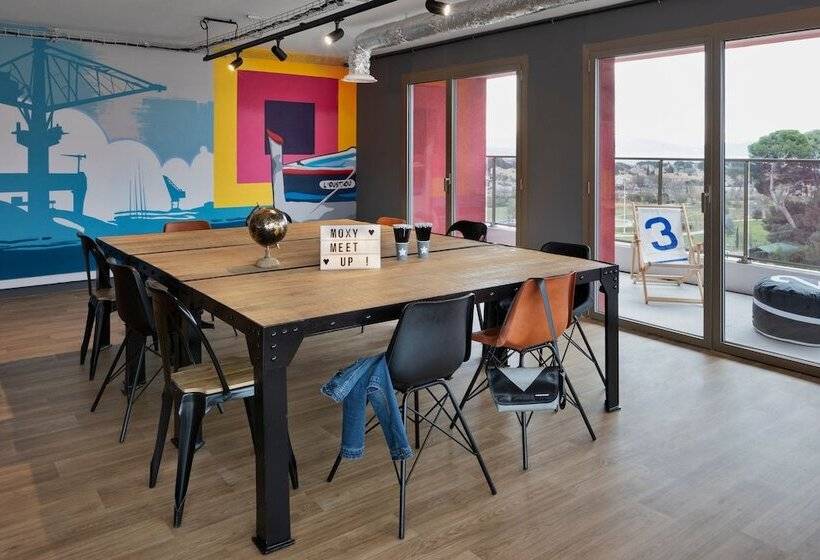 فندق Moxy La Ciotat