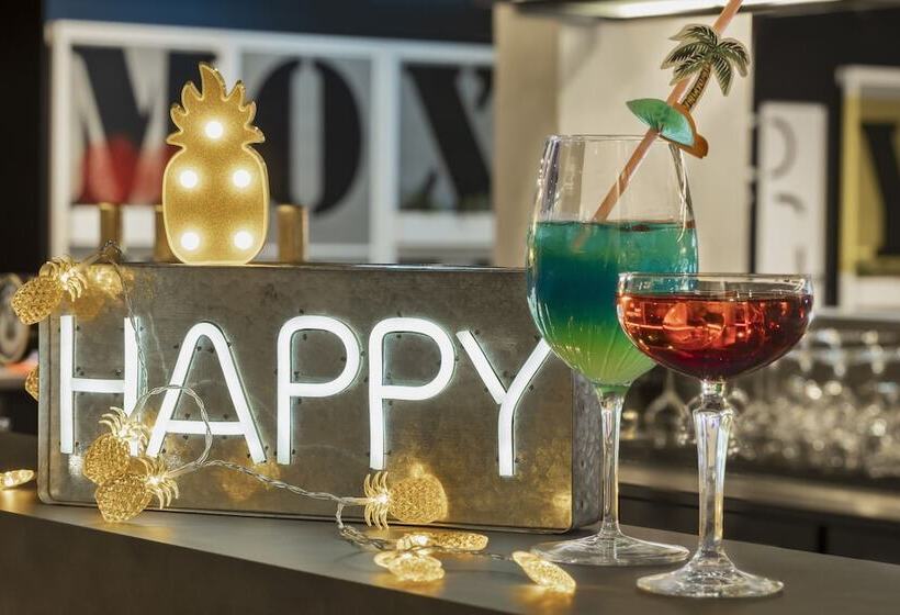 فندق Moxy La Ciotat