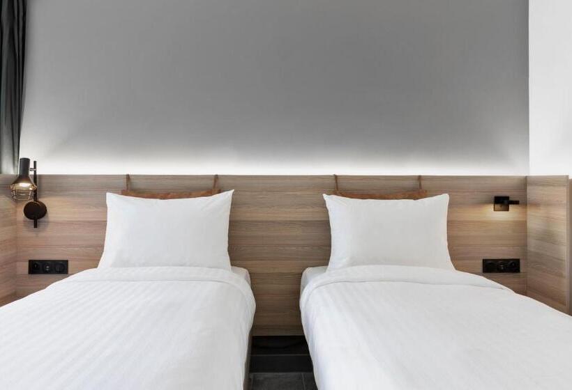 فندق Moxy La Ciotat