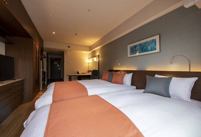 Otel New Port Yokosuka