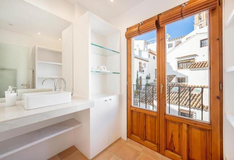 هتل Porta Nova Suites Altea   Adults Only