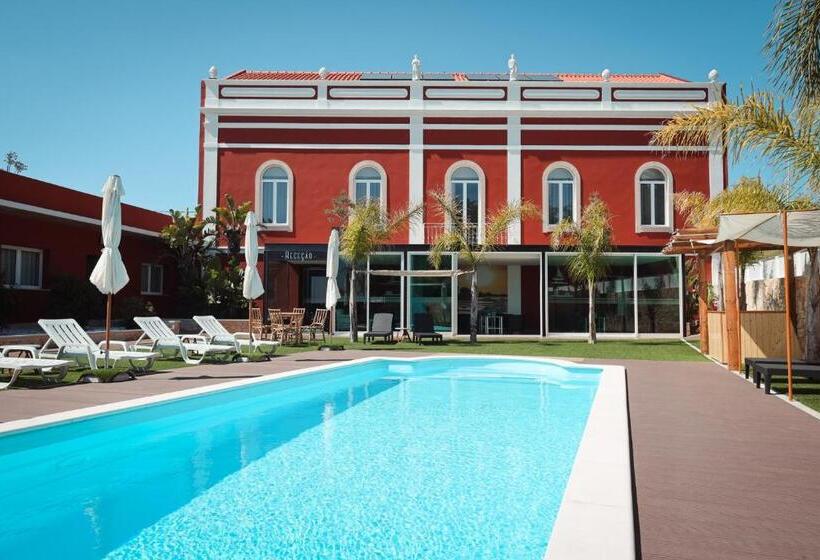 ホテル Salmanha Residence