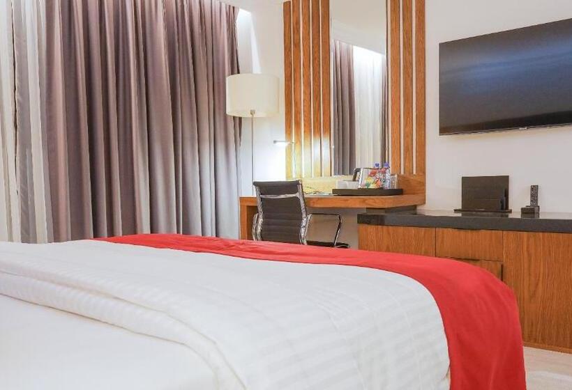 Star Land Hotel Bastos