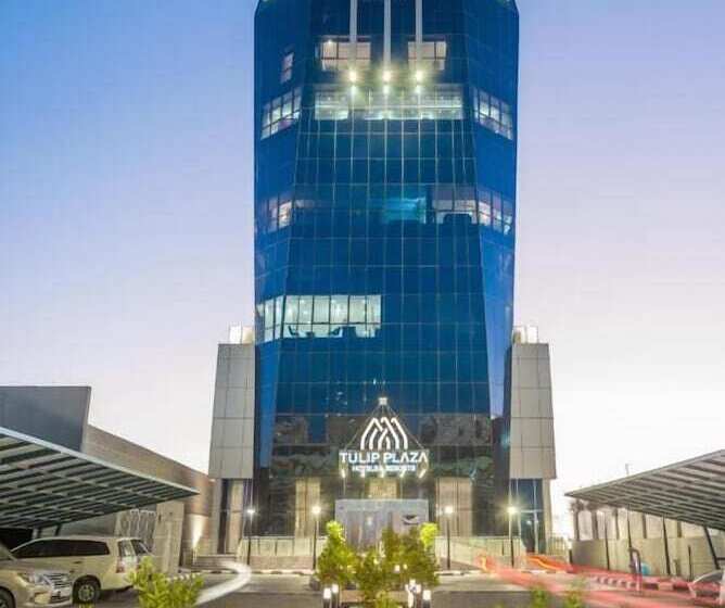 בית מלון כפרי Tulip Plaza