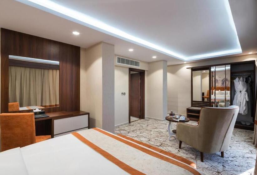 בית מלון כפרי Tulip Plaza