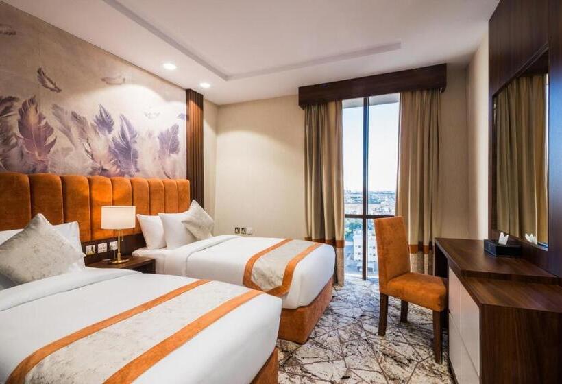 בית מלון כפרי Tulip Plaza