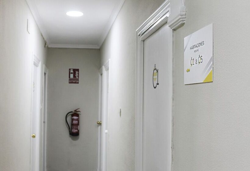 هتل Vía Sevilla   Cádiz By Ma 22 Puntos