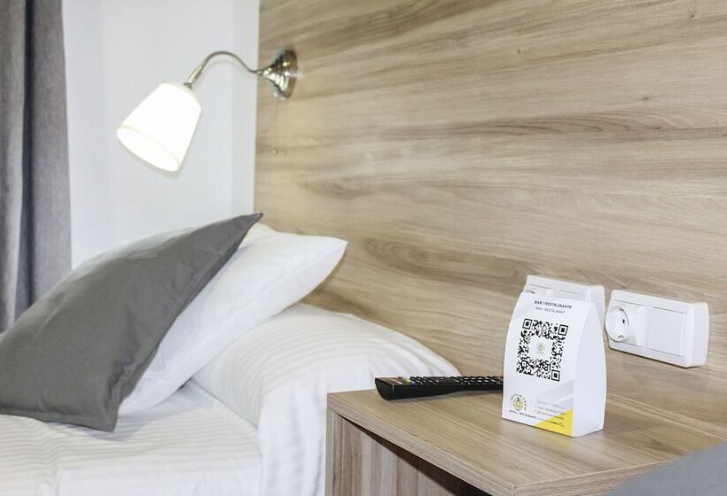 هتل Vía Sevilla   Cádiz By Ma 22 Puntos