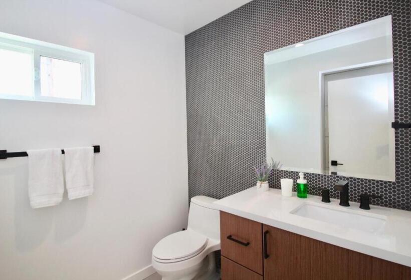 Los Angeles 3br Villa Suites With Free Parking