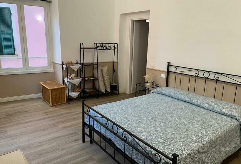 بنسيون Domus L’aurea