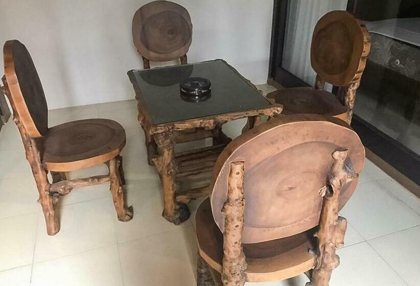 Пансион Grafita House Redpartner