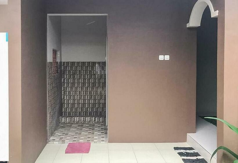 Пансион Grafita House Redpartner