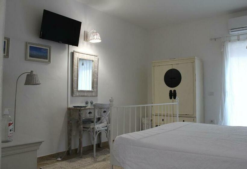 Pensionat Monti Russu Natural Guest House