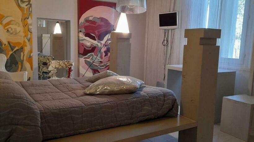 פנסיון San Goro 1