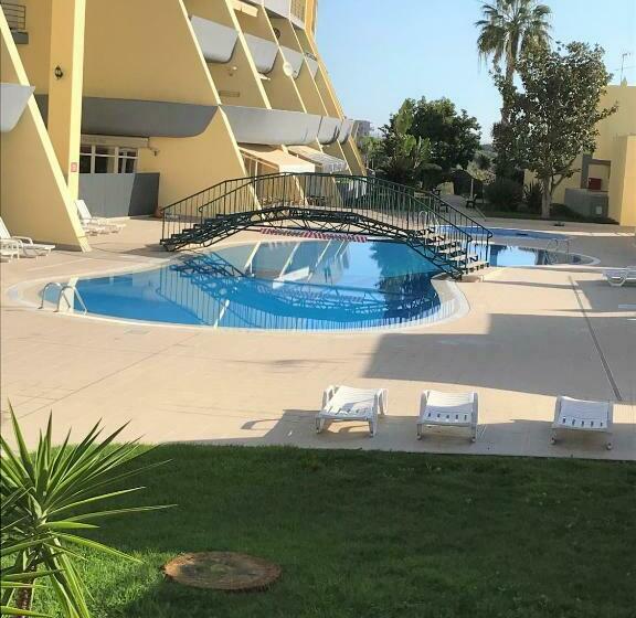 Пансион Sun & Sea, Meia Praia