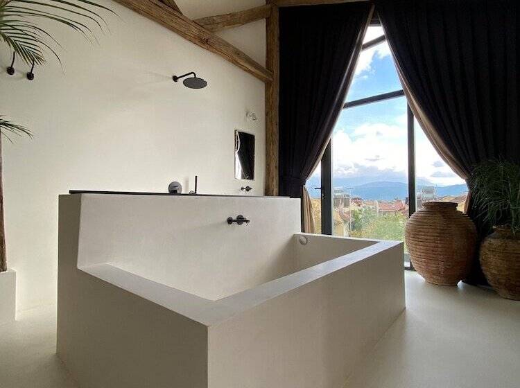 渡假胜地 To Be Social House