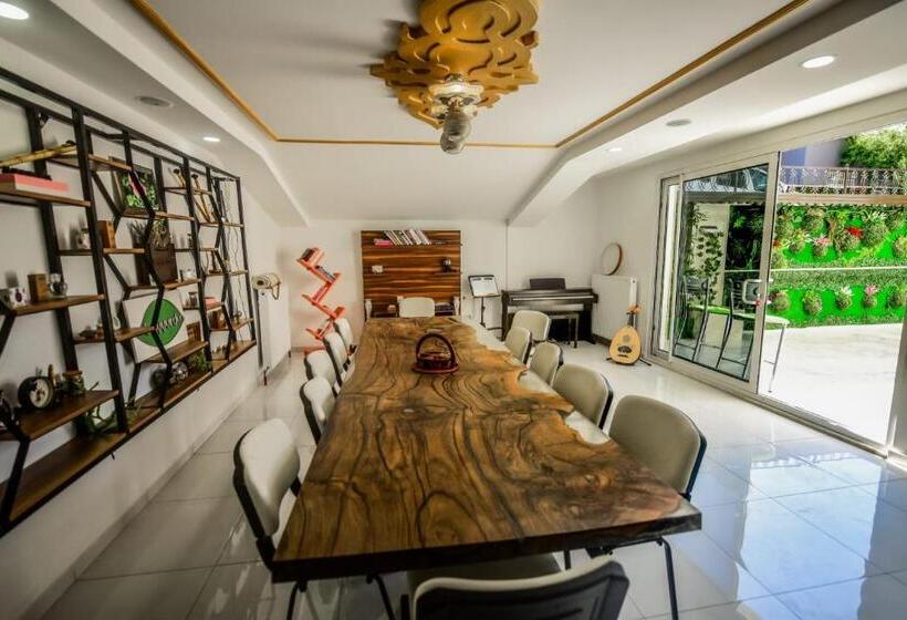 Rosa Therapy Butik Otel