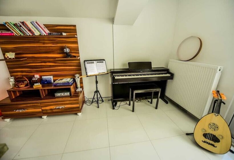 Rosa Therapy Butik Otel