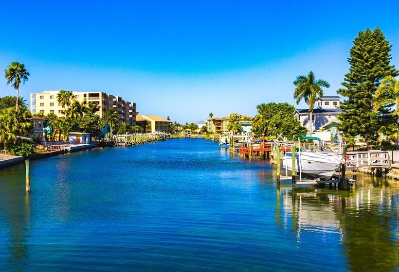 Sea Jay Motel And Marina