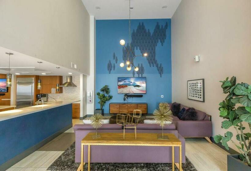 Suitesrus Apart  At Glendale