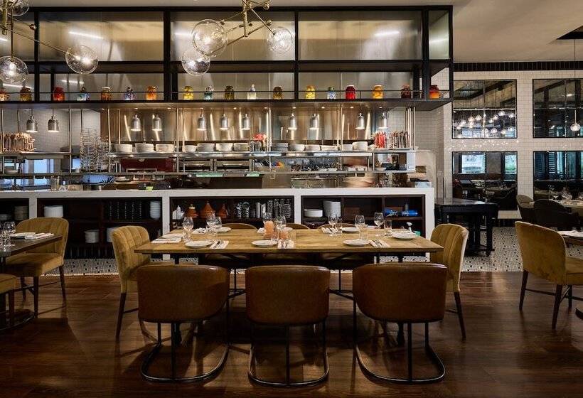 فندق The Chateau Grande