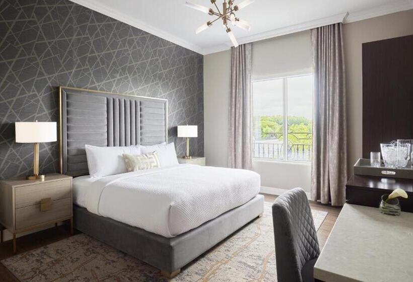 فندق The Chateau Grande