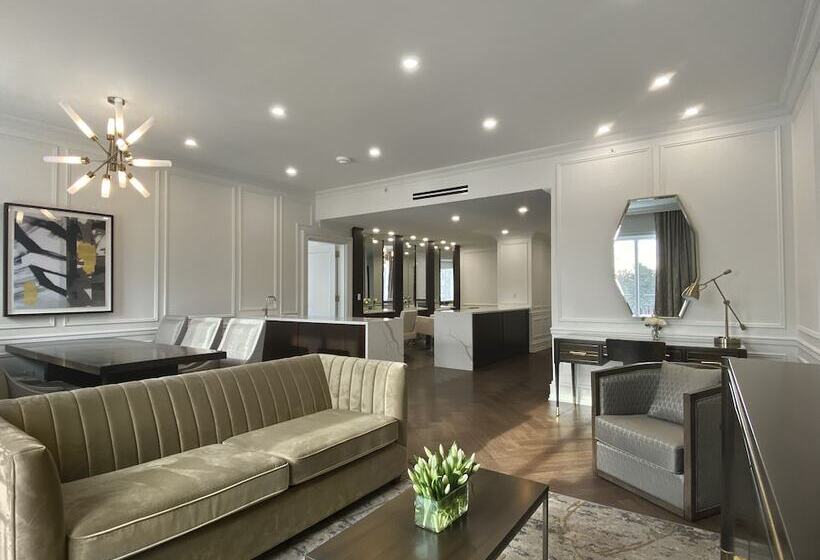 فندق The Chateau Grande